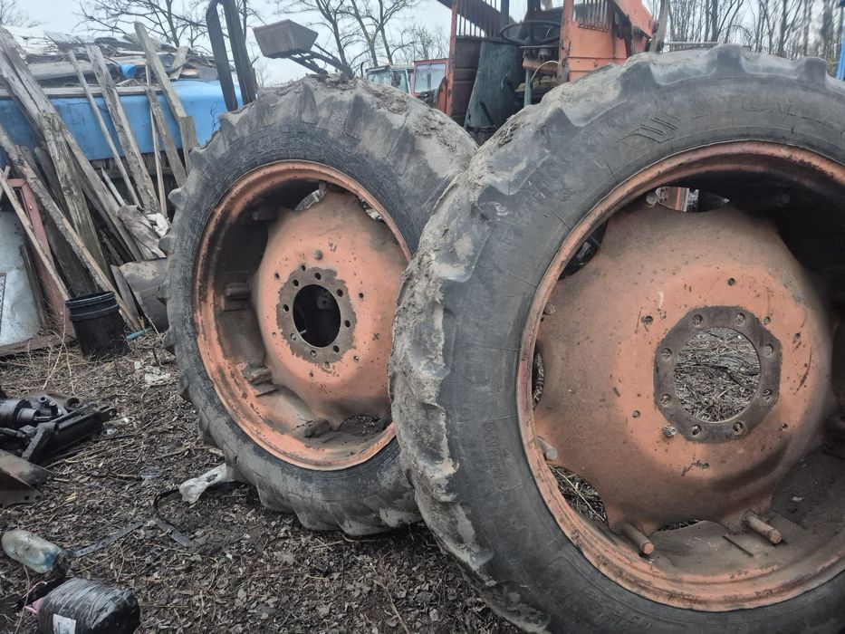 Vând roți spate tractor u 650