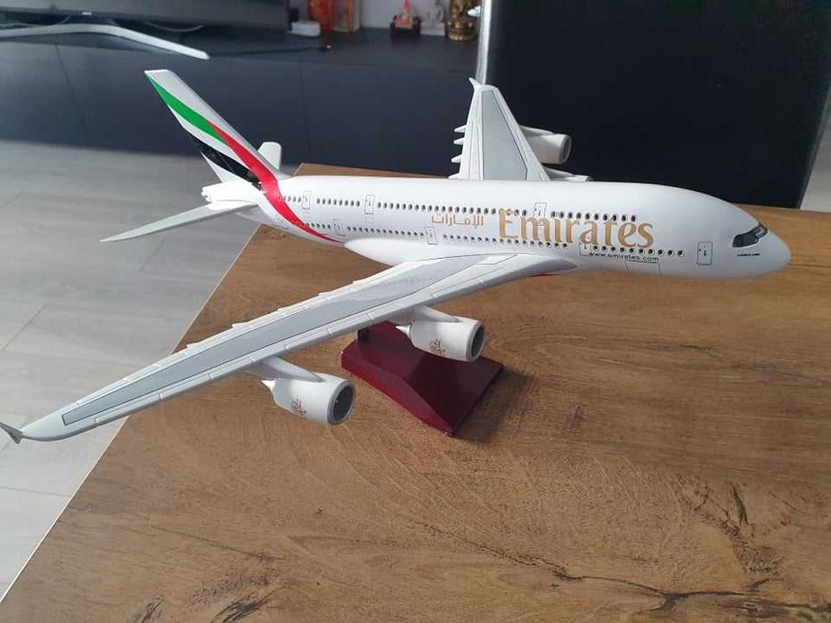 Macheta uriașă de avion Emirates | Decoratie | Perfect pentru cadou