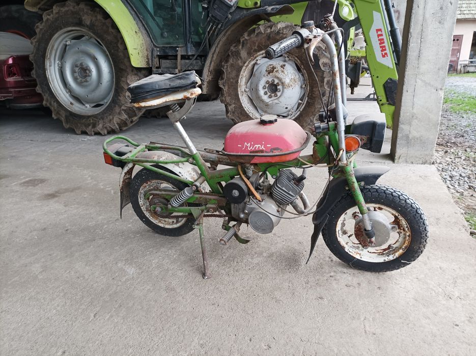 Mini Riga R12 moped
