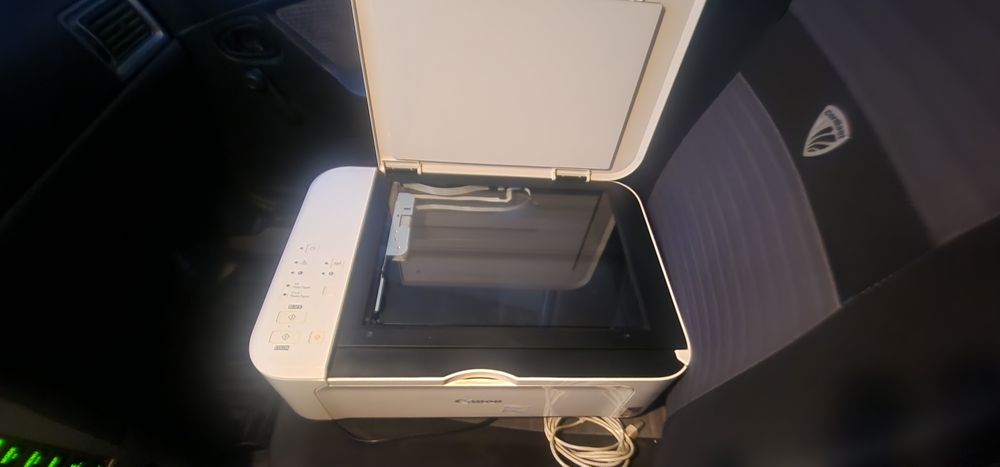 Canon printer ishlatilmagan karopkasidan ochib qoyilgan