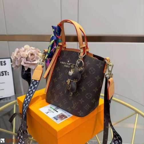 Geanta de mana dama Louis Vuitton 635-87-1