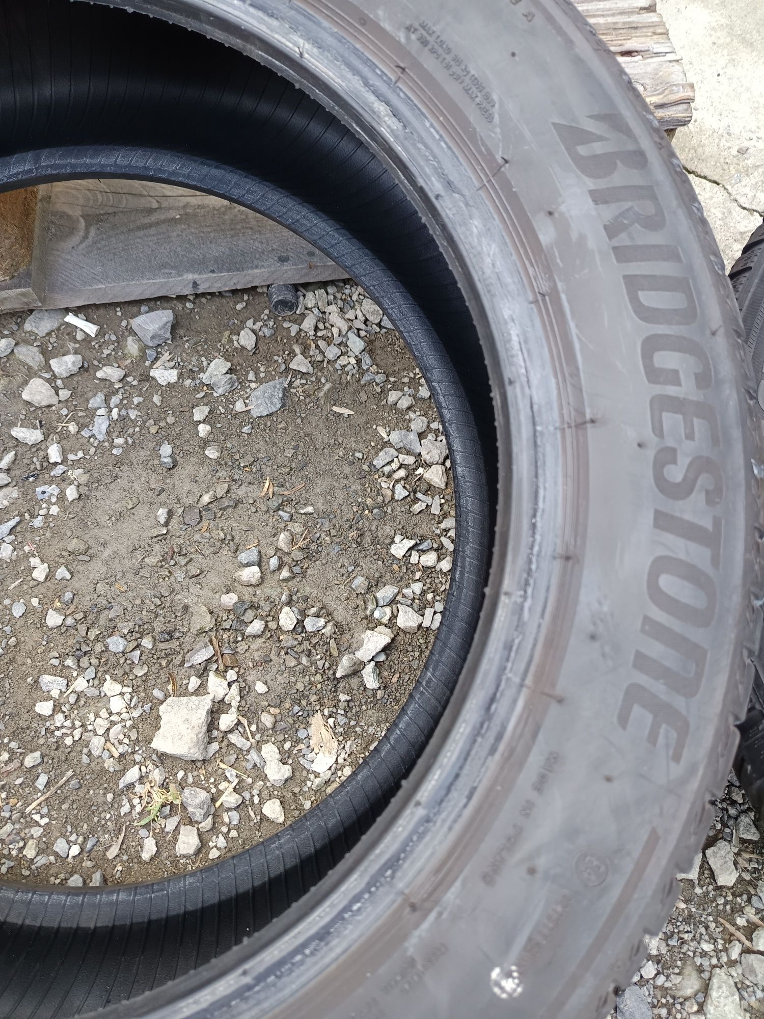 205 55R 17 BRIDGESTONE Дот3819