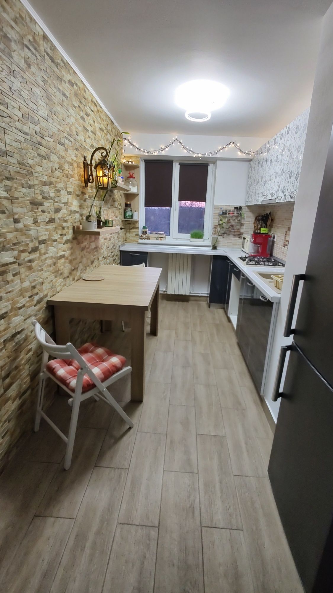 Proprietar: VÂND Apartament 3 camere - Mangalia