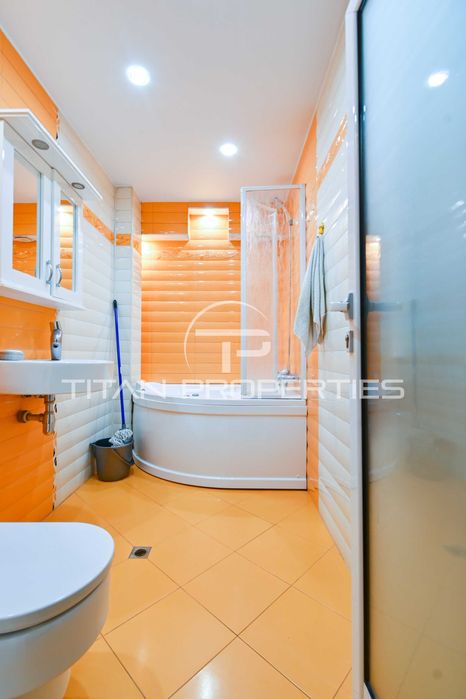 Продава се Тристаен апартамент в София, Разсадника - 89 кв.м за 2416 €/кв.м - Снимка #10