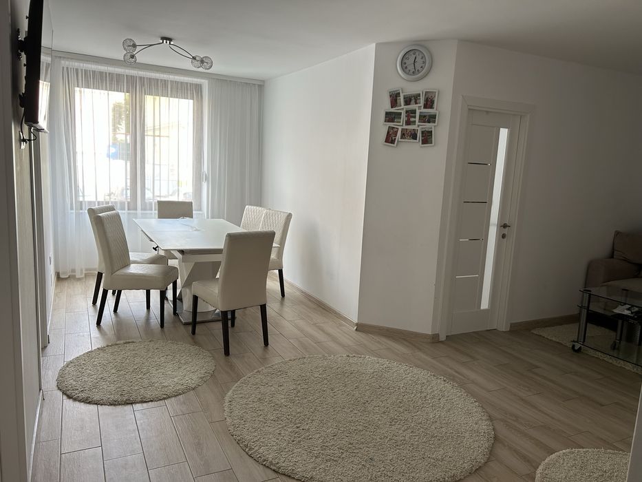 Apartamet 3 camere, 70 mp, Str.Bieltz, curte, pivnita 20mp