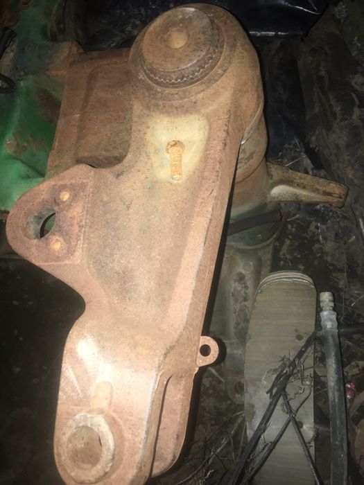 Brat oscillant echipament ridicare john deer 7800