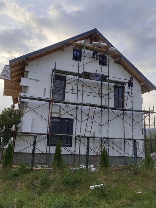 Executam lucrări în construcții