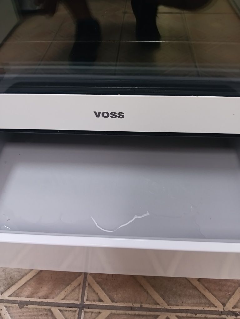 Като нова стояща печка с керамичен плот VOSS с 2 години Гаранция!