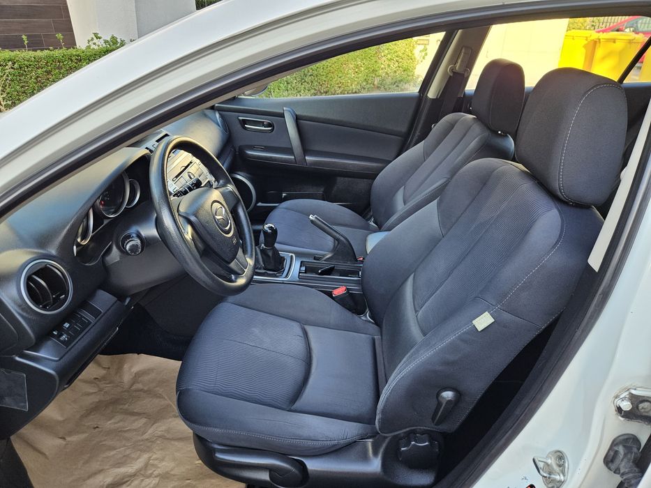 Mazda 6 an 2010 clima