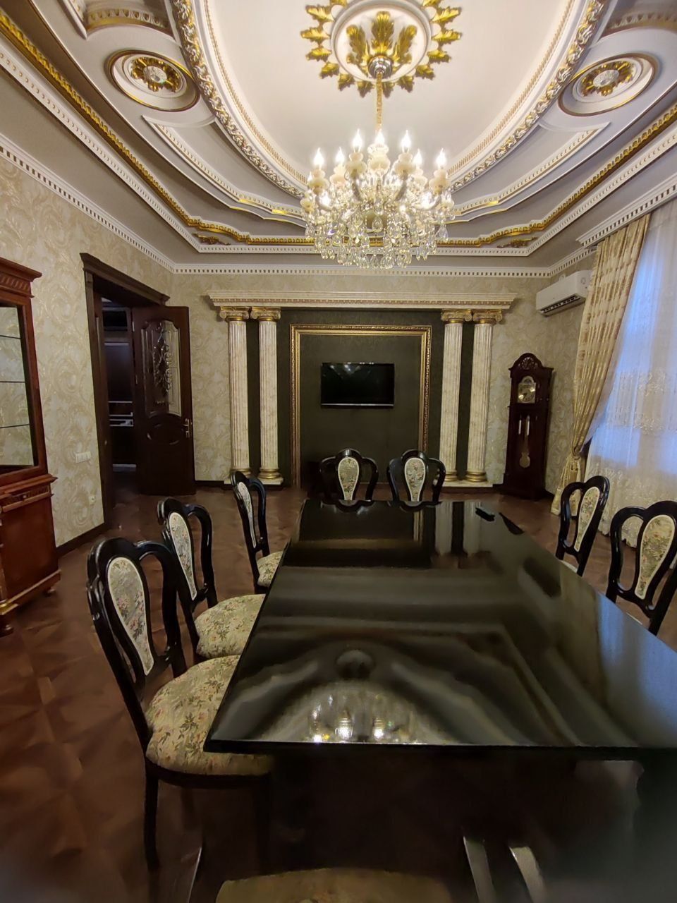 Аренда Яккасарай Саламатина Ор: Ресторан Фрегат 10-ком 6- сот