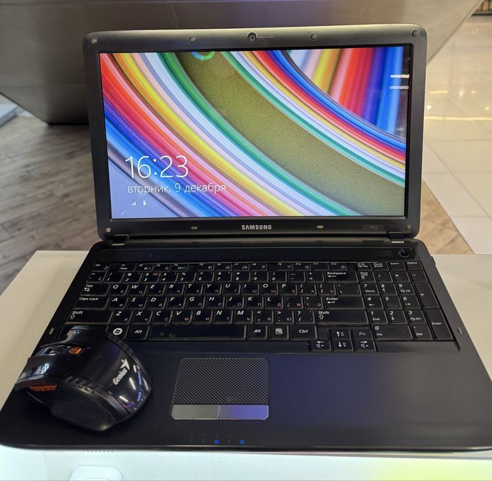 Пррдается ноутбук