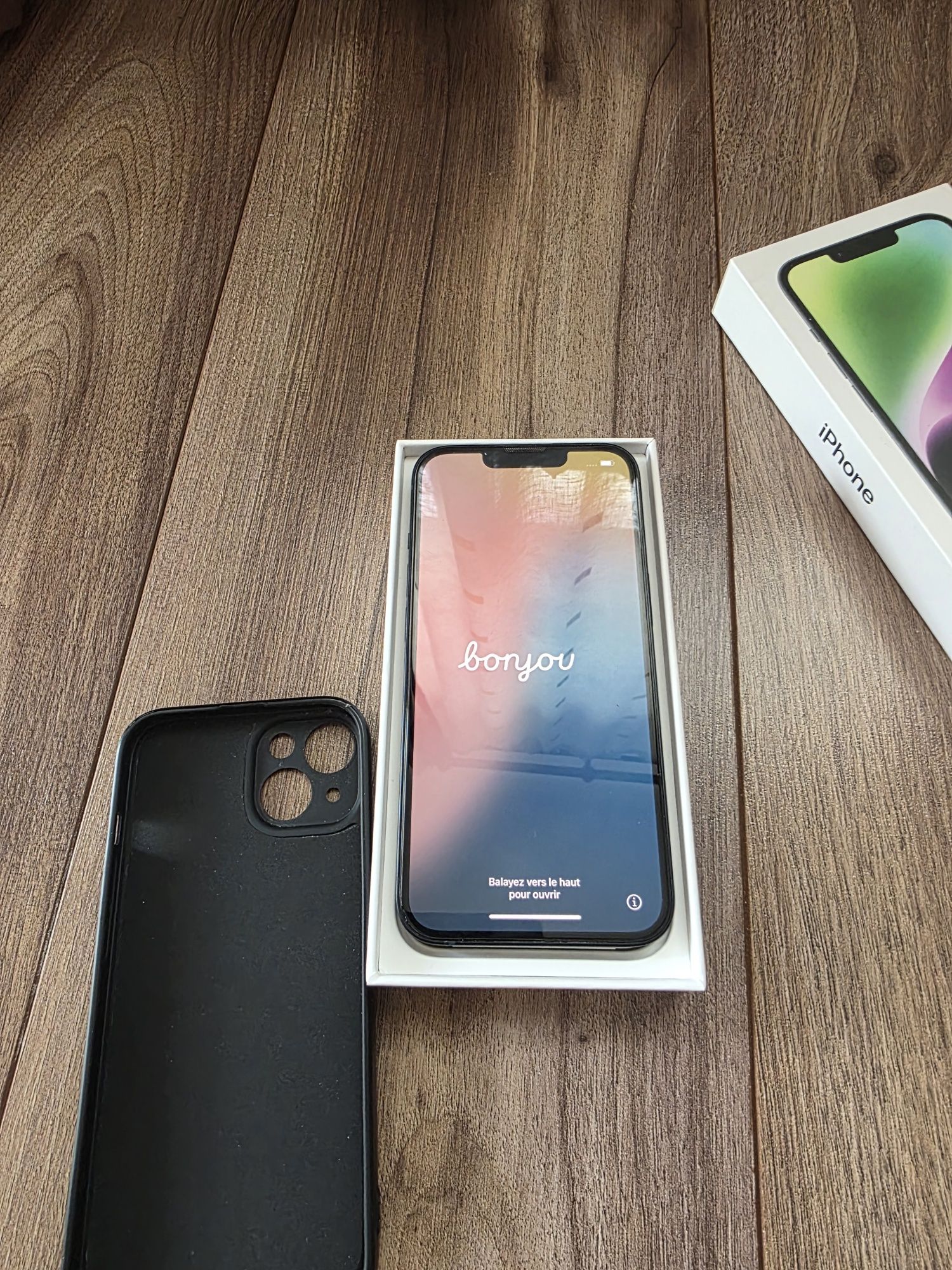Vand Iphone 14, capacitate 128GB