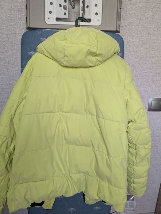 Продам зимнюю куртку