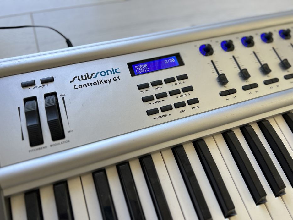 Midi Controler Synth Swissonic ControlKey 61
