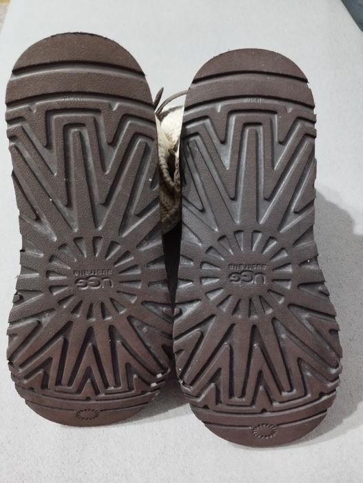 Cizme UGG Cassibe originale măr 39