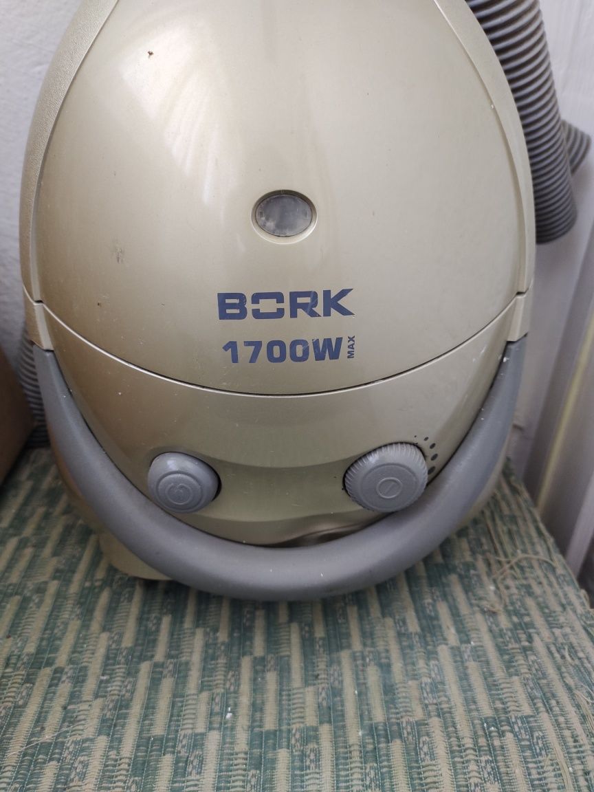 Продам пылесос Bork