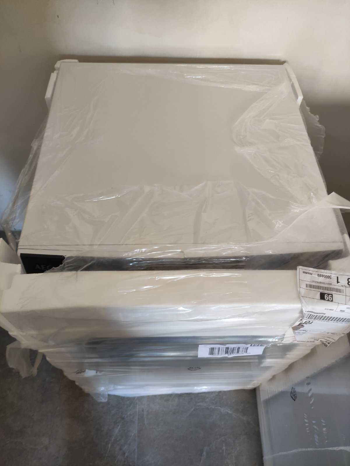 Пералния със сушилния AEG LWR98165XE