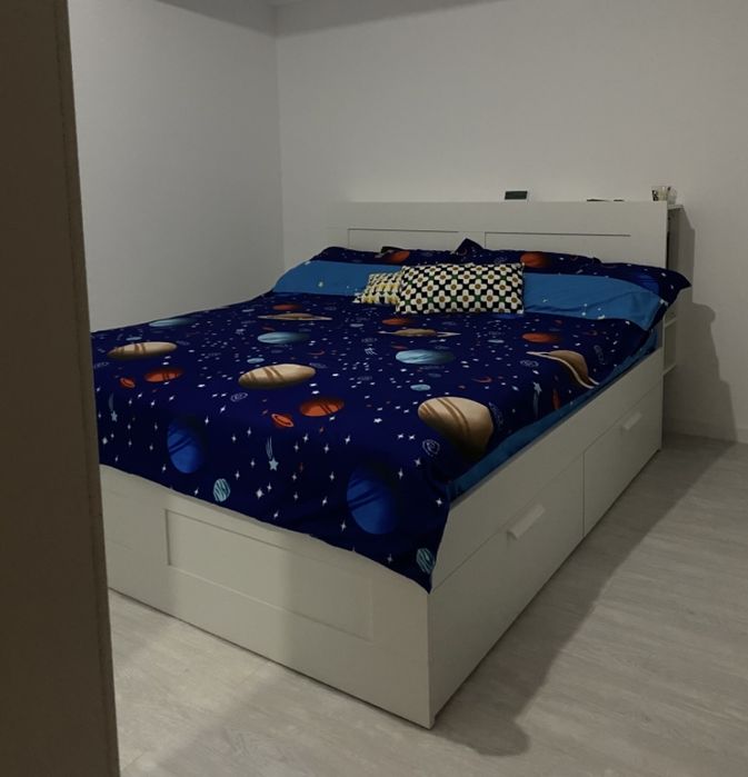 Pat cu depozitare si saltea 180x200