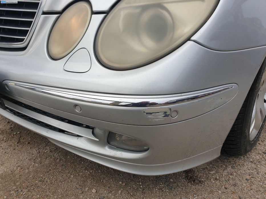 Bandou Stanga cu Locas Senzori Parcare Bara Spoiler Fata cu Imperfectiuni Mercedes Clasa E Class W211 NFL Non Facelift 2002 - 2006 Culoare C775 775 [K3440]