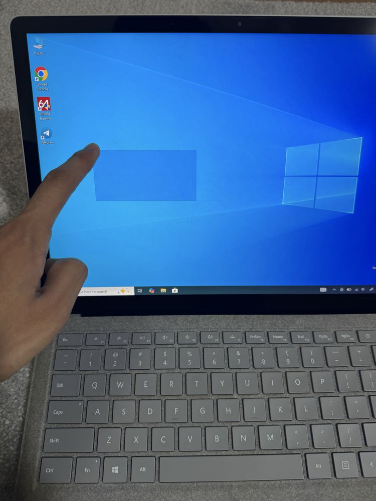 Microsoft Suface Laptop
