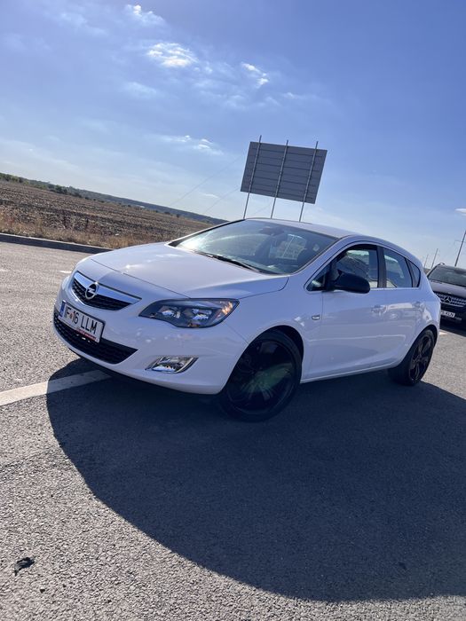 Opel Astra J 2012 2.0CDTI
