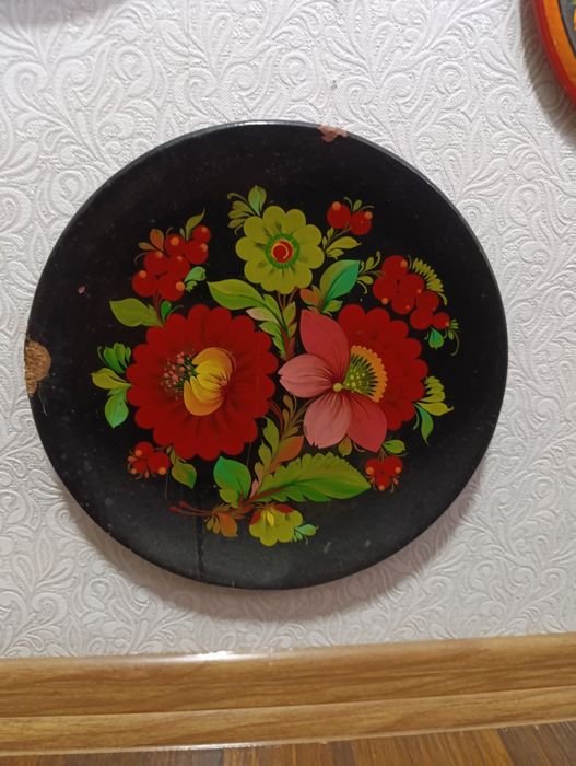 Тарелки деревянные настенные росписные