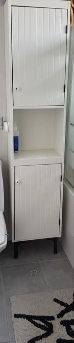 Vând două dulăpioare IKEA – stare foarte bună