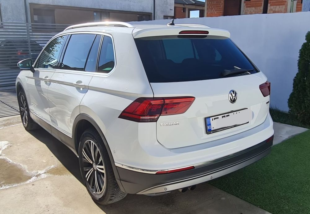 VW Tiguan Highline 2,0 TDI DSG 4Mot , 150 CP