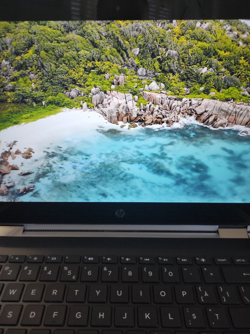 HP pavilion  13 u  i5 6200u touchscreen baterie noua