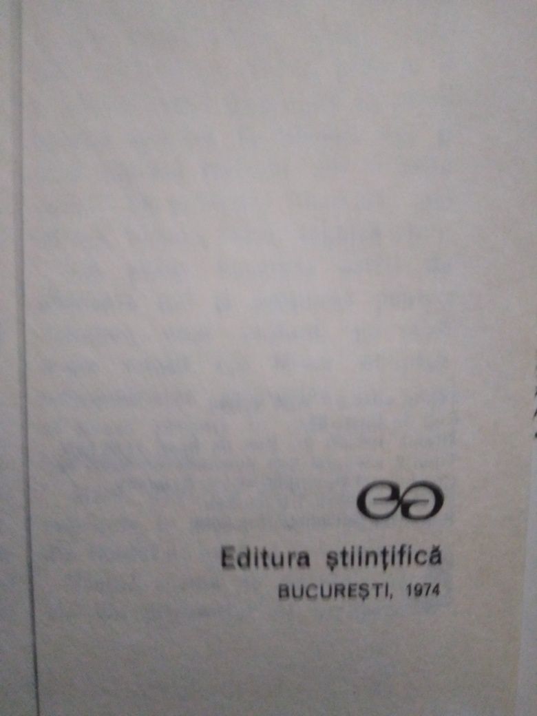 3 Dictionare: al Limbii Române, Englez-Român si de Citate Celebre