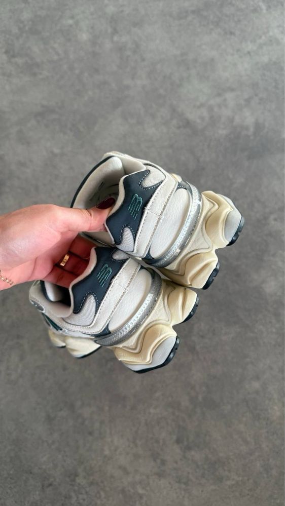 New Balance 9060 New Spruce