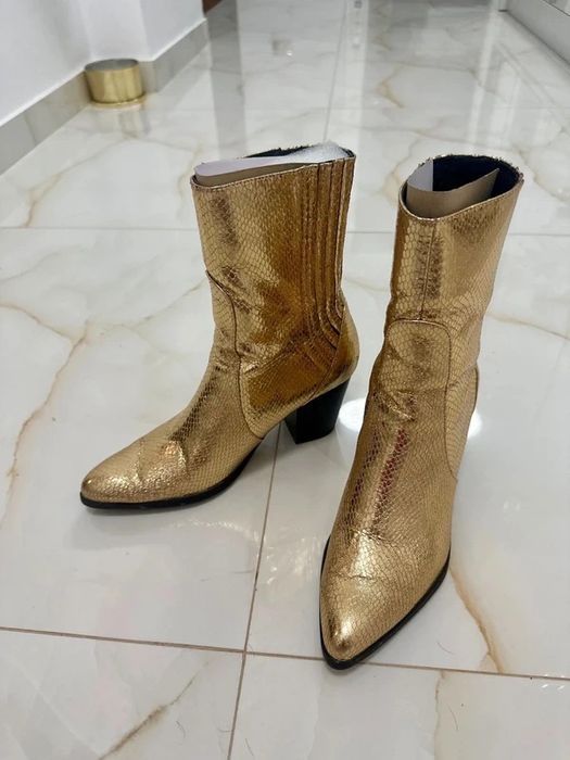 Zara Ghete piele vegana aurie croco