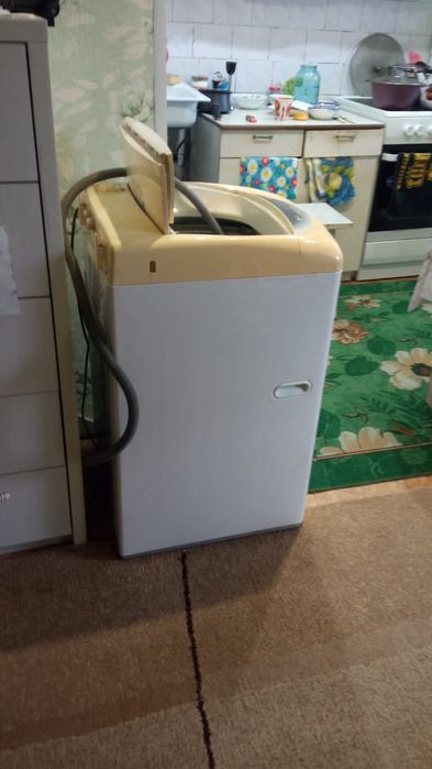 Продам недорого машинку