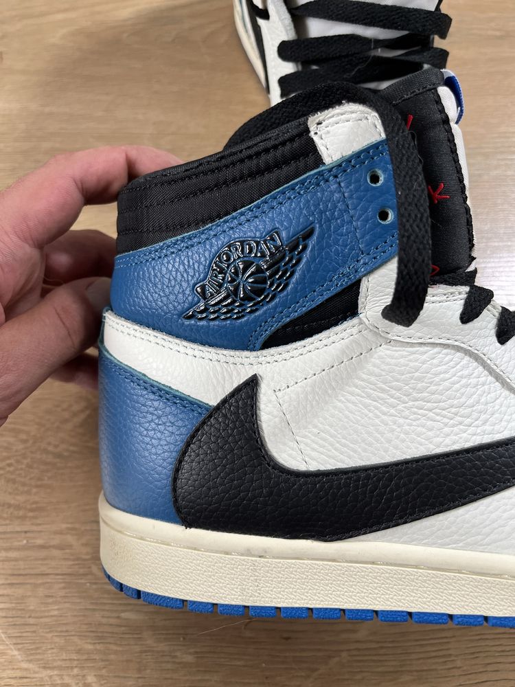 Air Jordan 1 High OG Fragment Design x Travis Scott размер 42