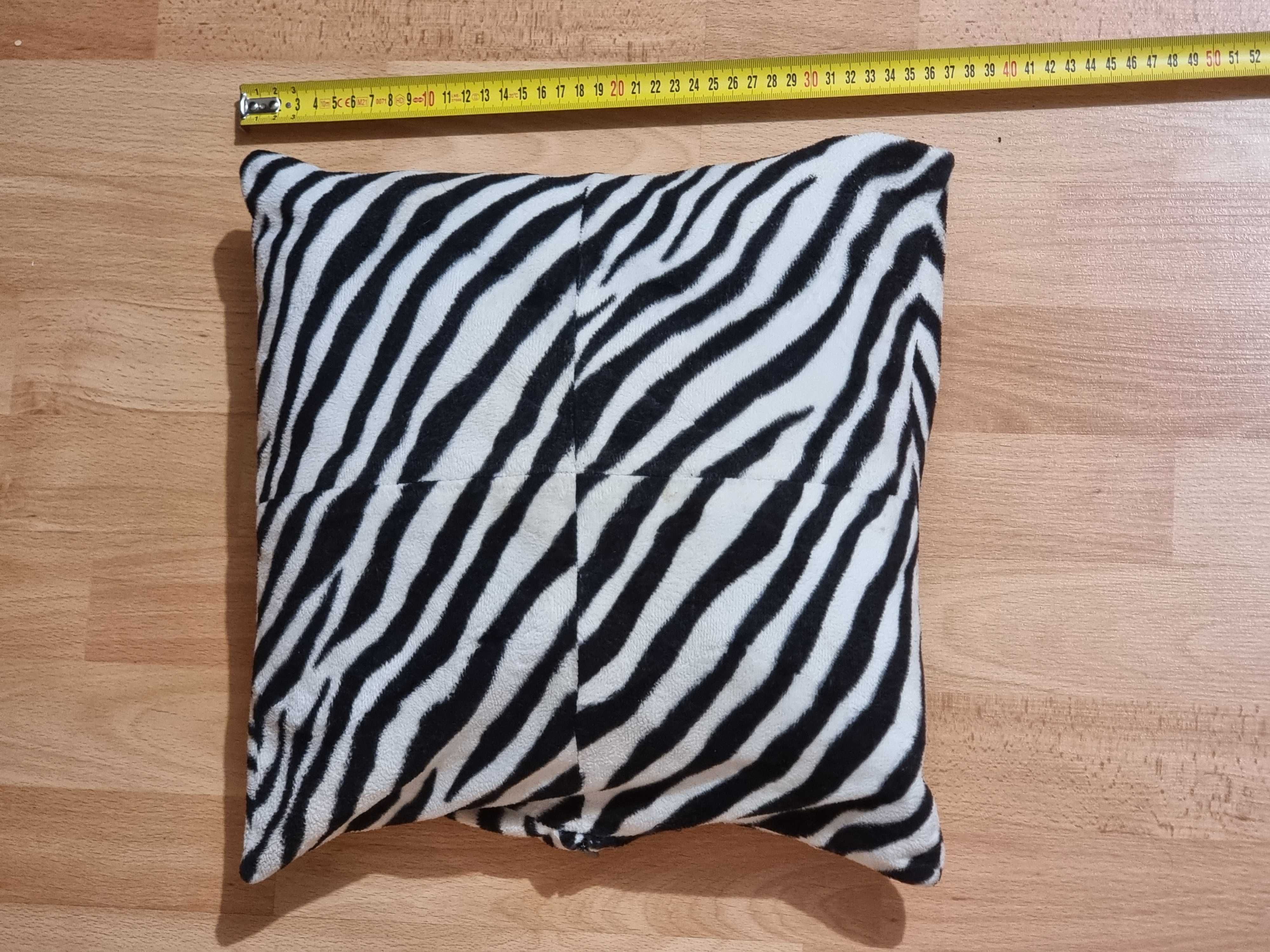 Husa de perna 37 x 37 cm cu fermoar animal print zebra - lavabila