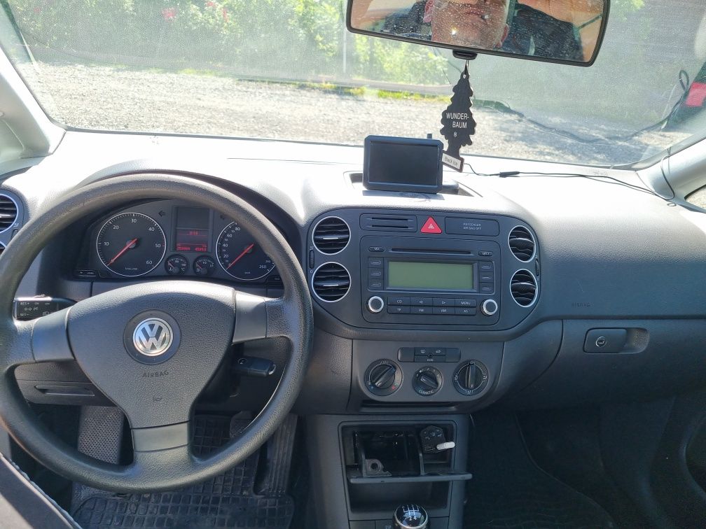 Volkswagen golf 5 plus