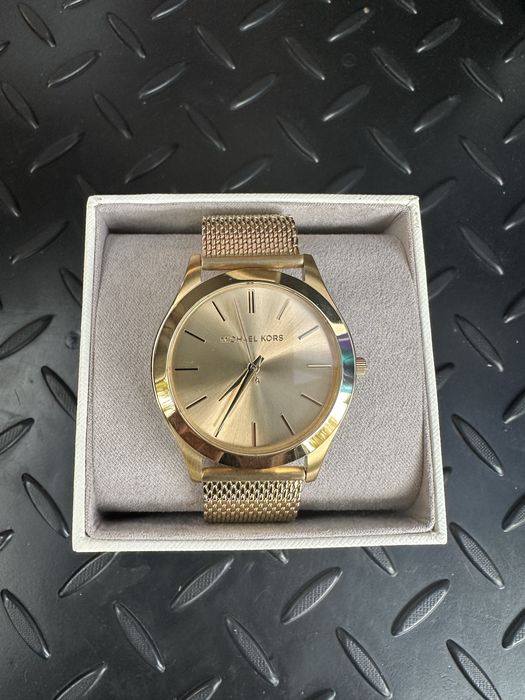 Продам - женские часы Michael Kors MK8625
