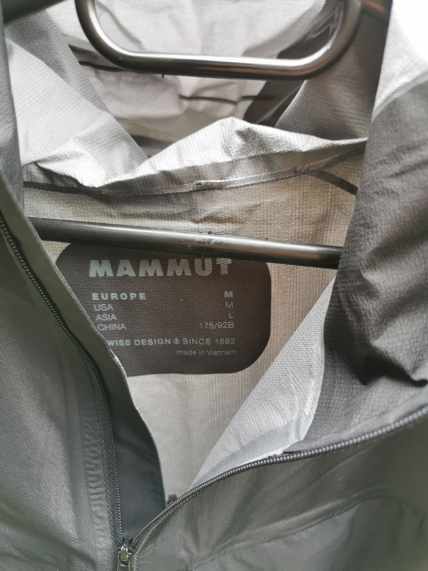 Geacă nouă ultra light Mammut M bărbați 140g, trail run