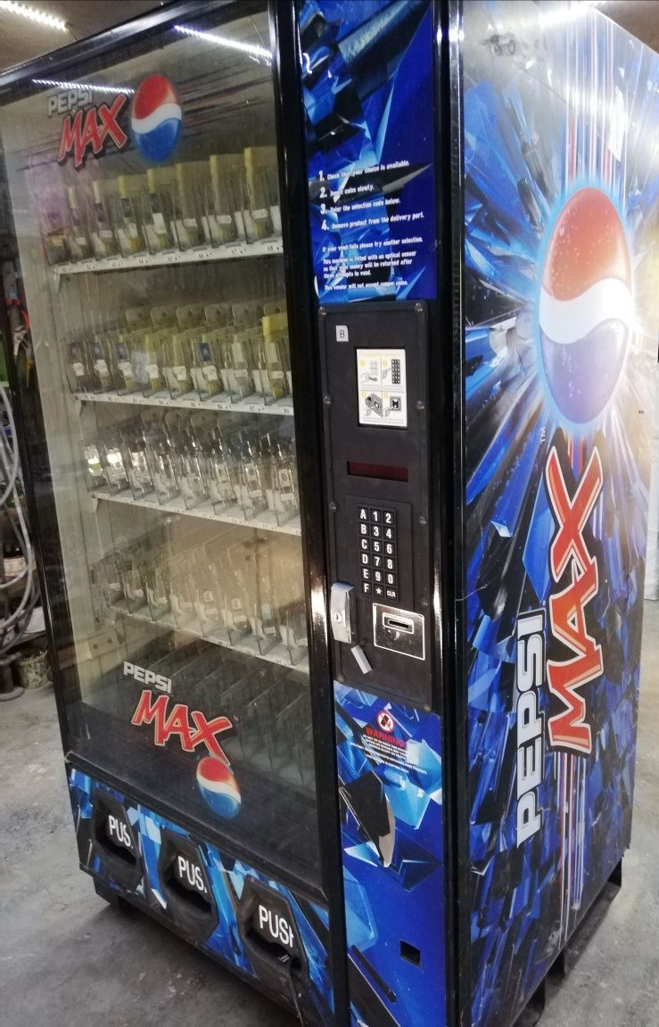 БЕ МАКС 1 ( B MAX 1) DIXIE NARCO Вендинг хладилни автомати