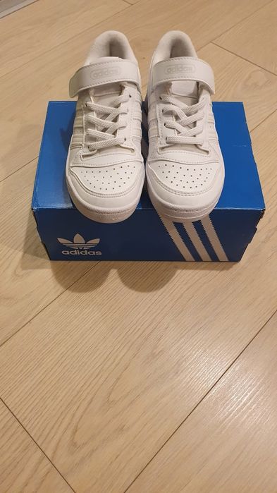 ADIDAS Scoala Forum Low C copii unisex albi nr 30.5 NOI Curier OLX