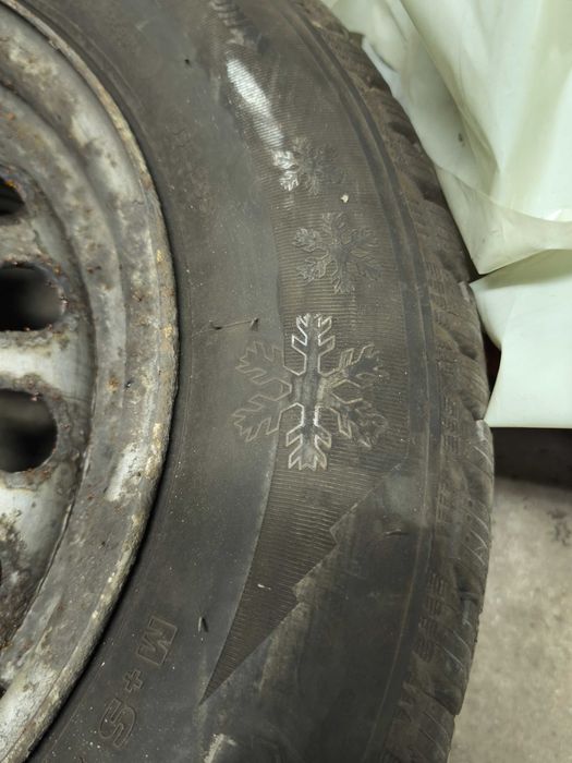 8 броя гуми и джанти 195/65/15 за Мерцедес