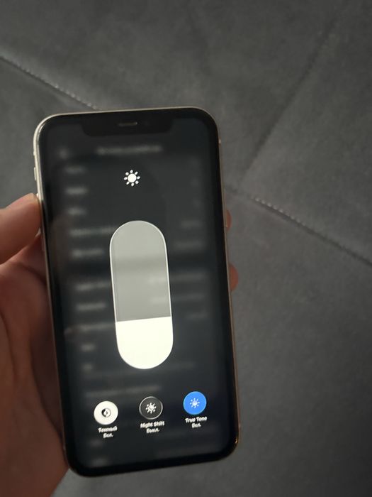 iPhone 11 в идеальном состоянии