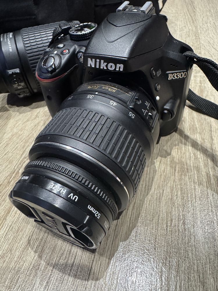 DSLR Nikon D3300 obiectiv 18-55mm si obiectiv 55-200mm