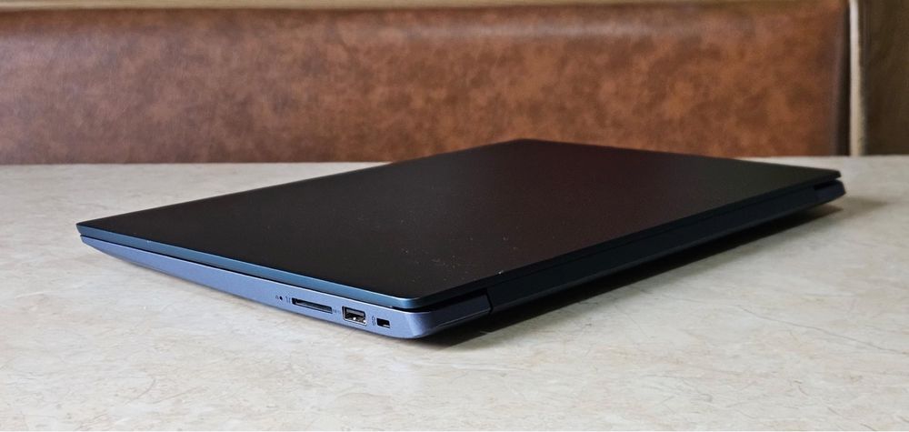 Lenovo IdeaPad 330 amd ryzen 5 12 gb ram cu ssd