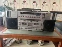 Продавам Philips D8733