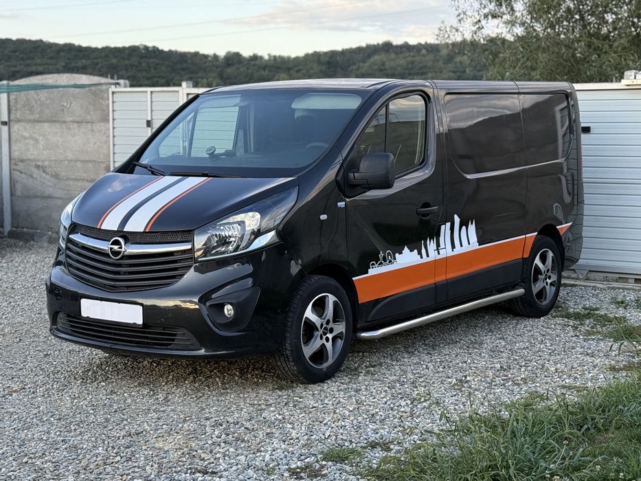 Opel Vivaro 2015 - 1.6 CDTI - 120 CP - A/C - Jante / Praguri