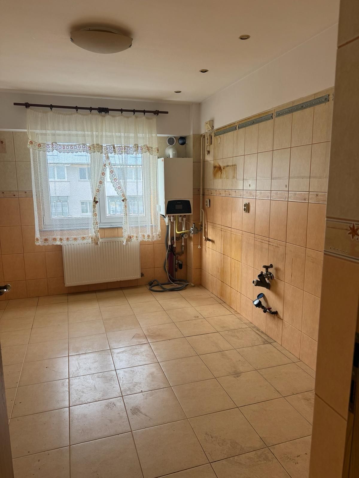 Apartament 4 camere