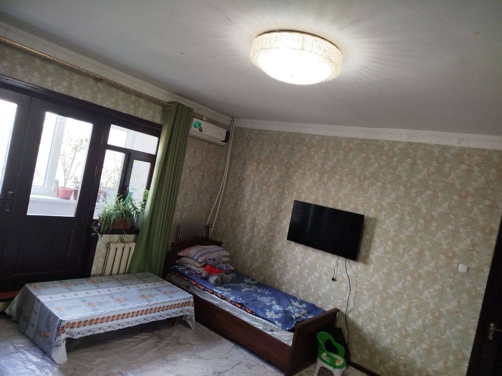 Продаю квартиру в Яшнабадском районе Авиасозлар-2. 1-комнатная 40 м2