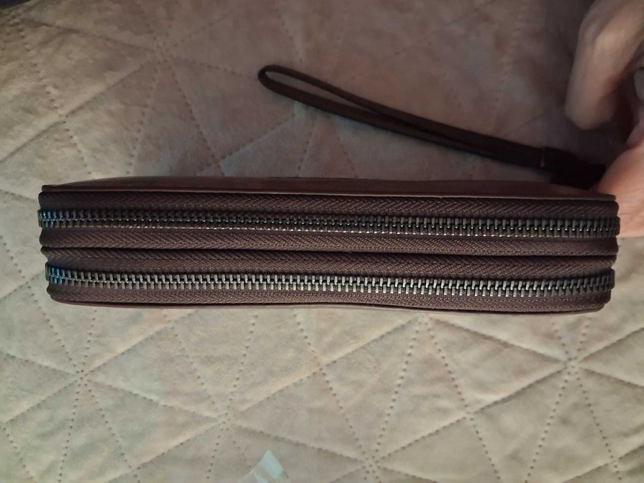 Borseta (gentuță) maron inchis noua