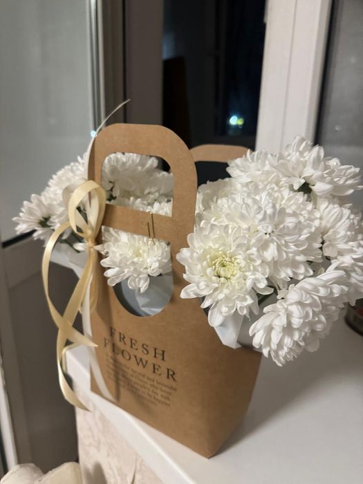 Гүлдер сатылады хабарласамыз